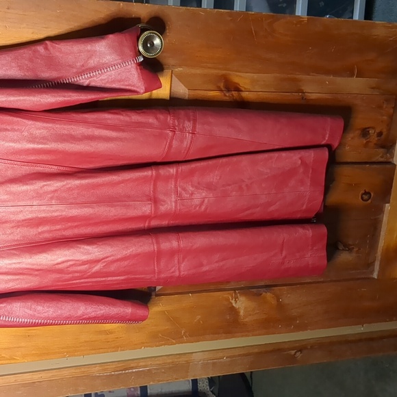 ELENA by FERME* red leather trench button front 2pkt white accent stitching sz M - Picture 13 of 17